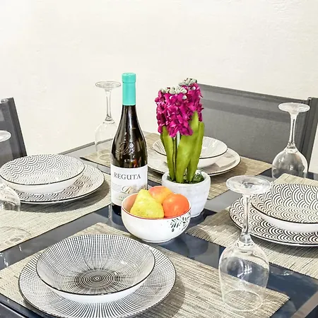 Milan Hvar-quiet Oasis アパート